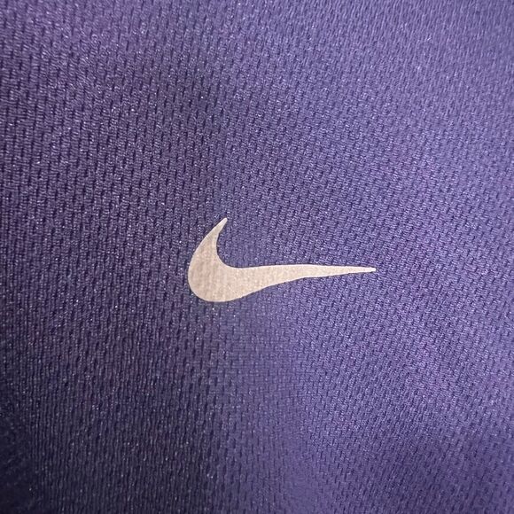 Nike Short Sleeve T-shirt - Picture 3 of 4
